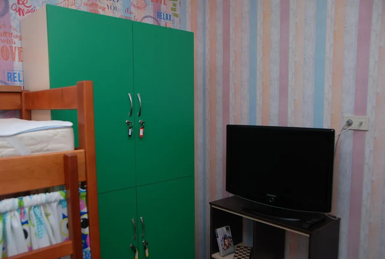 Green Apple Hostel Kyiv